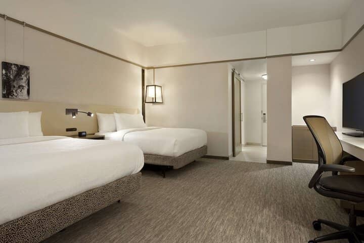 Room 16 of 41
